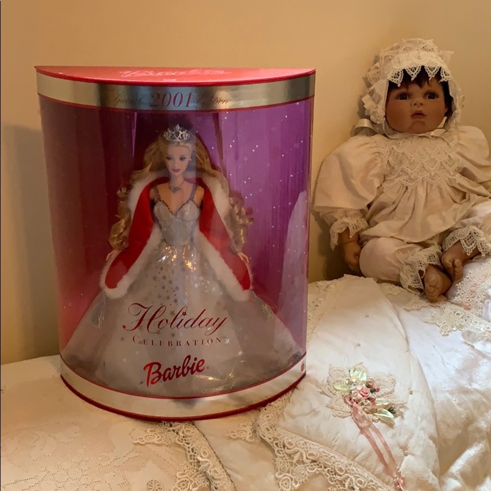 2001 Holiday Barbie